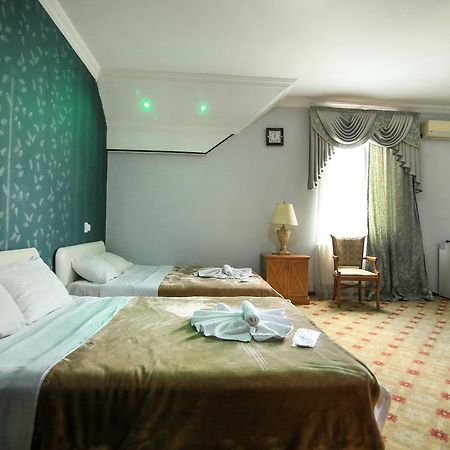 Georgian Palace Tbiliszi Kültér fotó