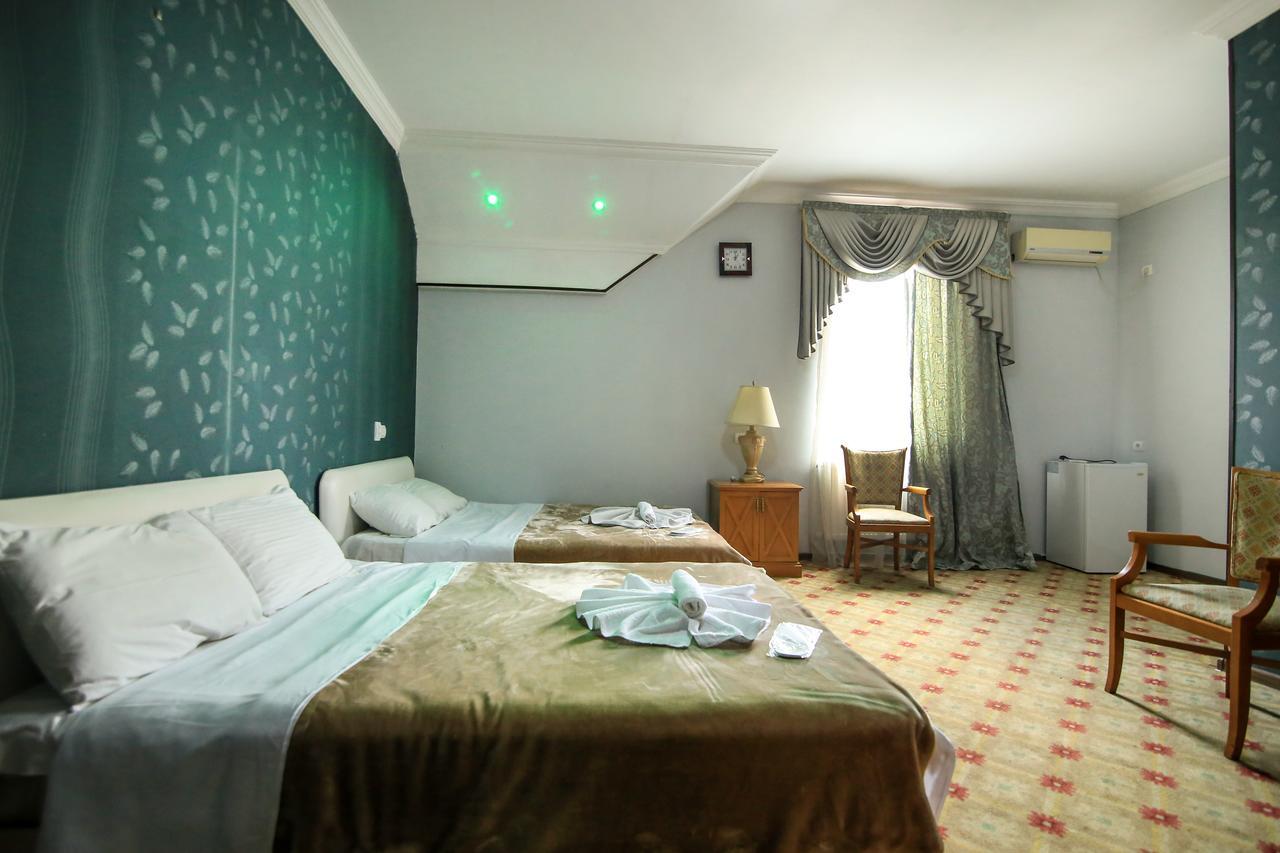 Georgian Palace Tbiliszi Kültér fotó